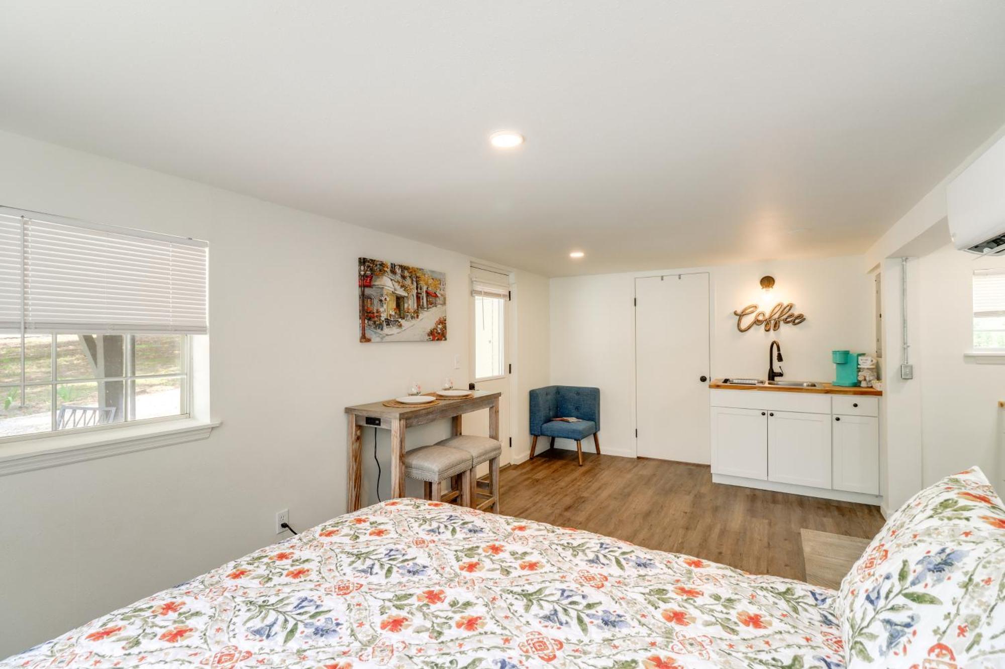 شقة Cozy Studio Less Than 1 Mi To Downtown Mountain View! المظهر الخارجي الصورة